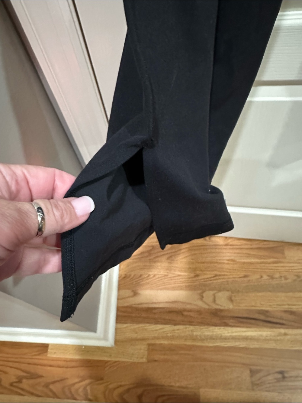 Lululemon Align Split Flares Black Size 20. Like new condition - Picture 3 of 6